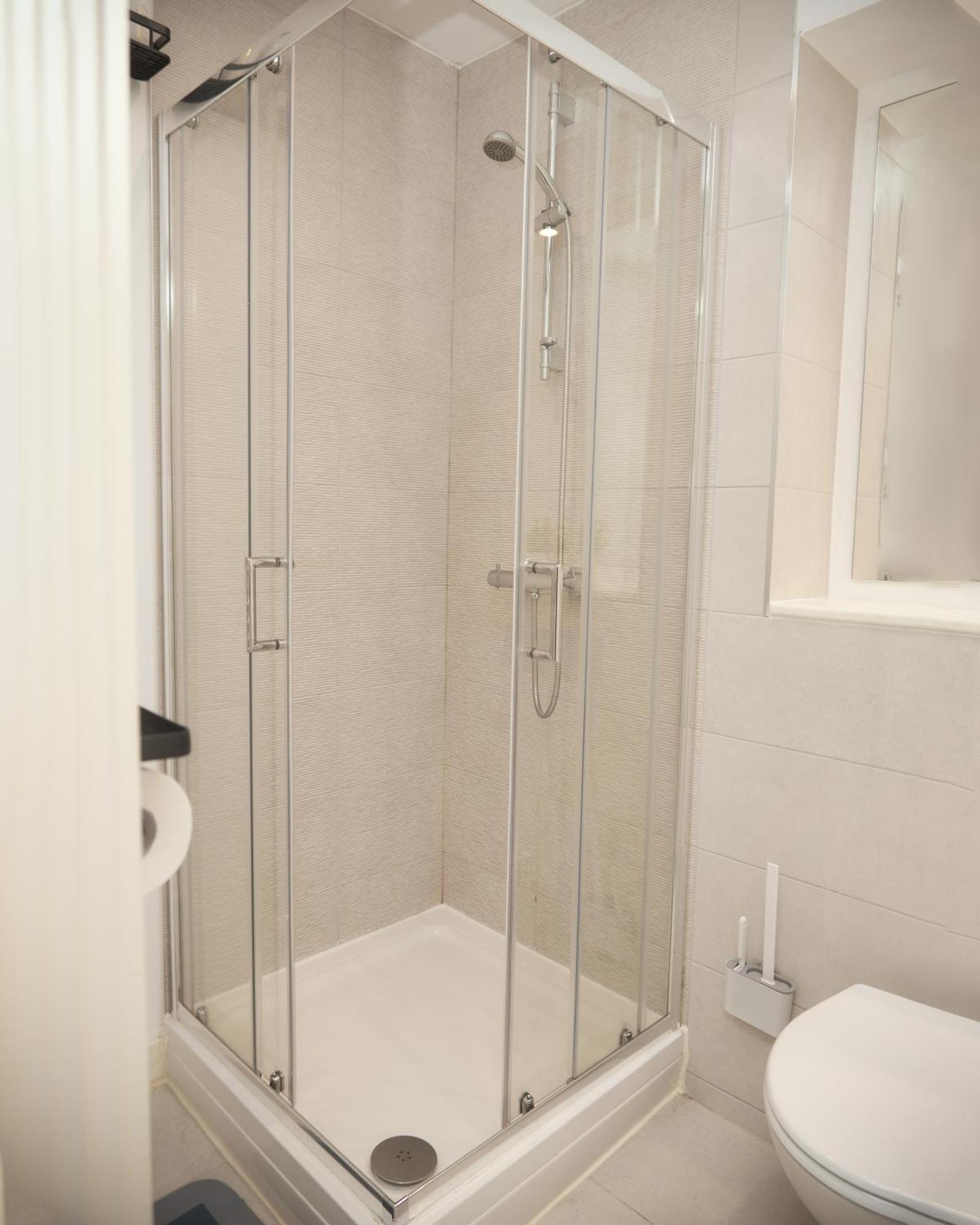 Obi'S House&Suites - Luxury 2Bed Duplex Apartment With Balcony Manchester Eksteriør billede